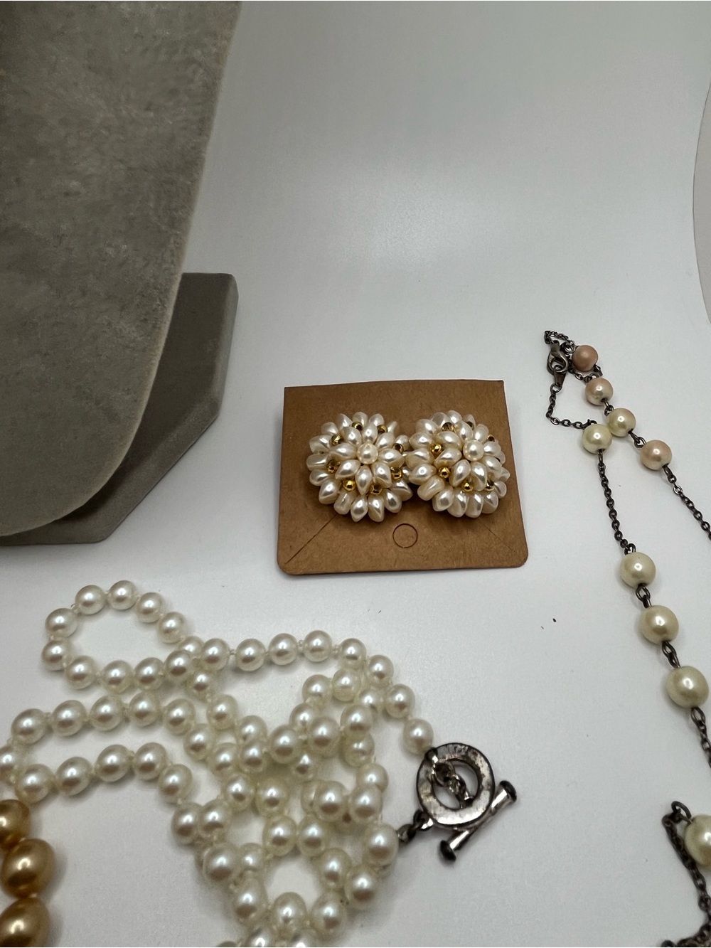 Bundle of Fashion Pearl Jewelry - Picture 6 of 14